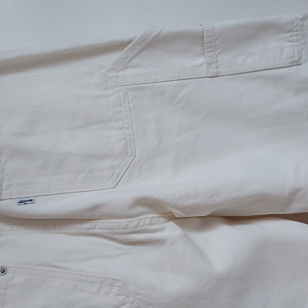 Levi's Off-White Straight Leg Jeans - Picture 11 of 14
